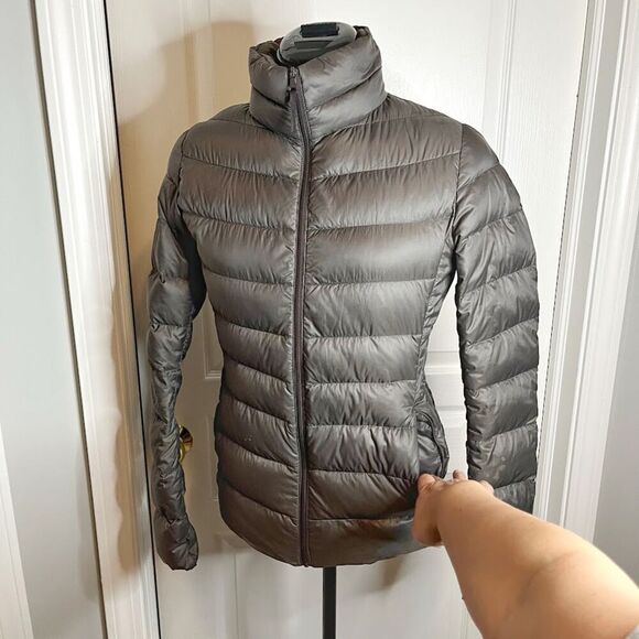Uniqlo Down Feather Quilted Puffer Lightweight Packable Zip Pocket Winter Coat - Picture 5 of 14